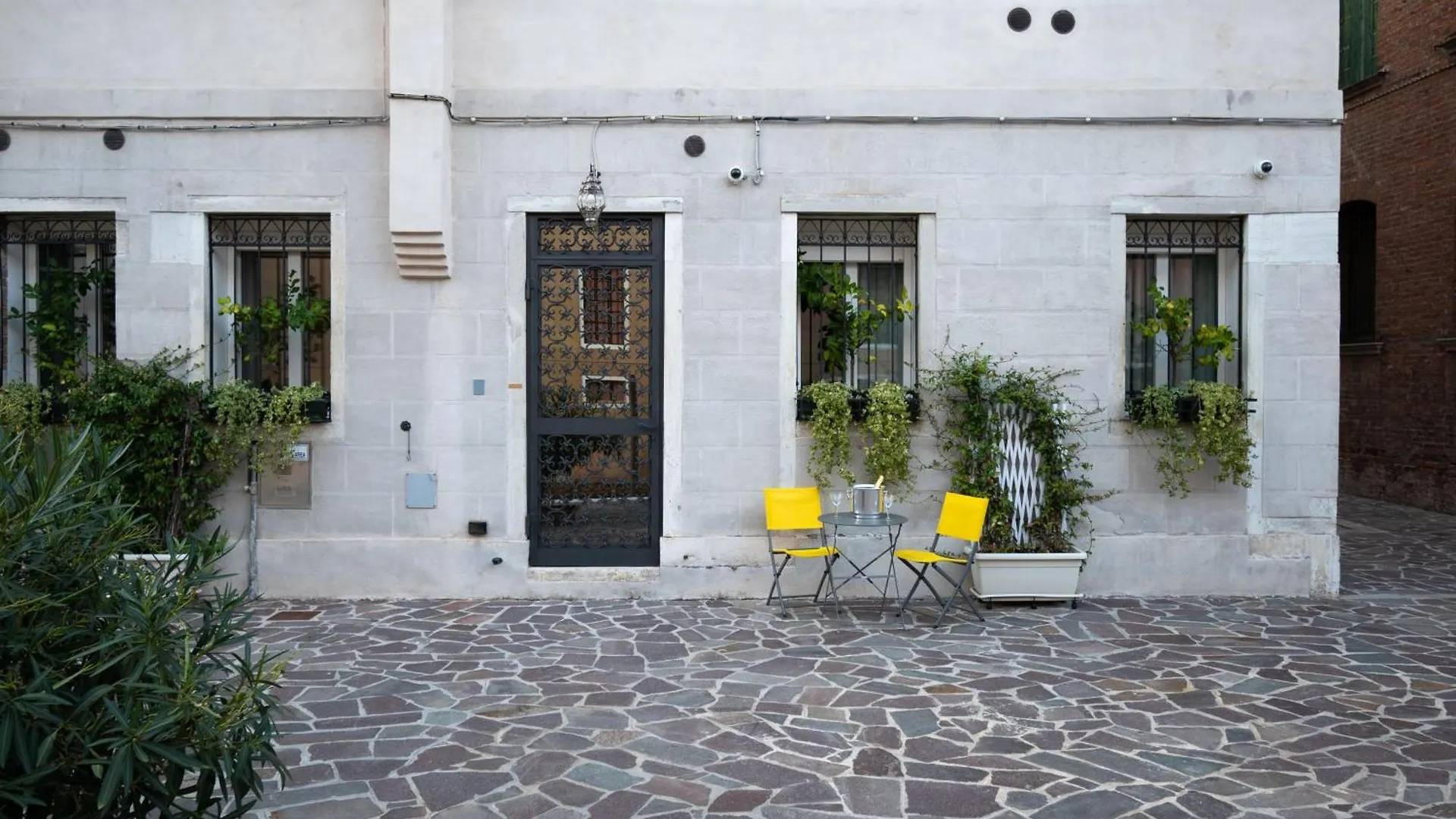 Lemon House Apartment Venice 0*,  Italy